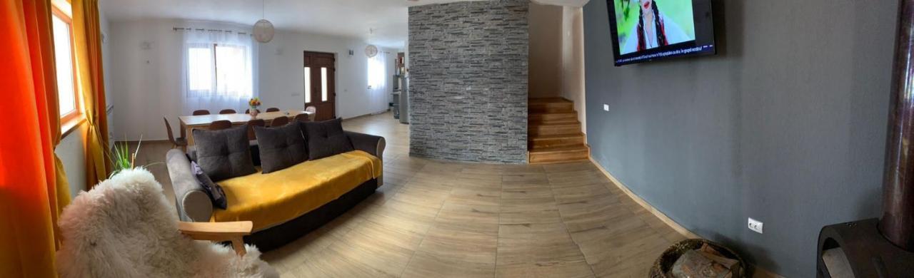Casa Loredana Cîrţişoara Bagian luar foto